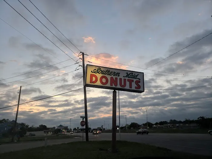 Southern Maid Donuts Picture 6