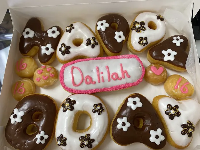 Donut House Picture 8