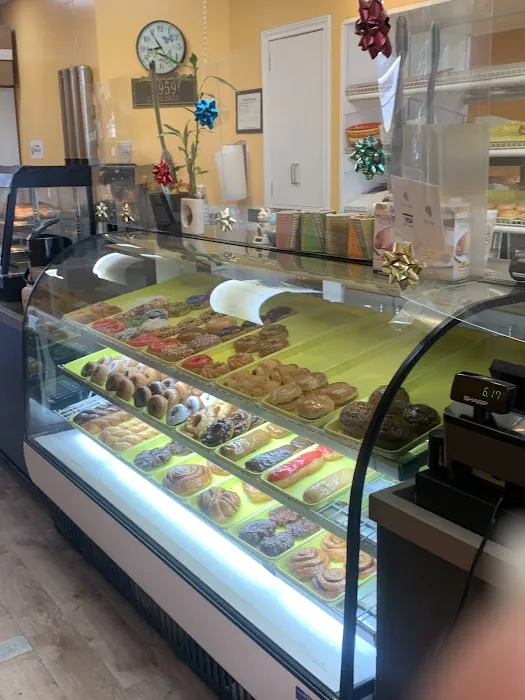 Southern Maid Donut Shop Picture 7