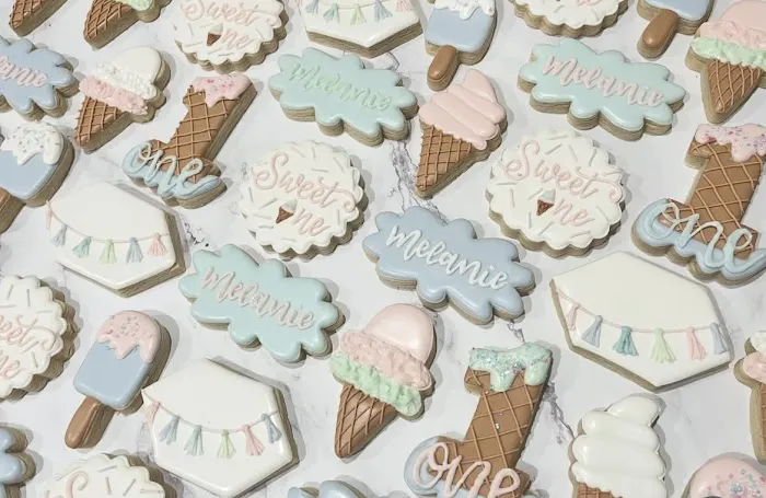 Love + Frosting Bakery LLC Picture 3