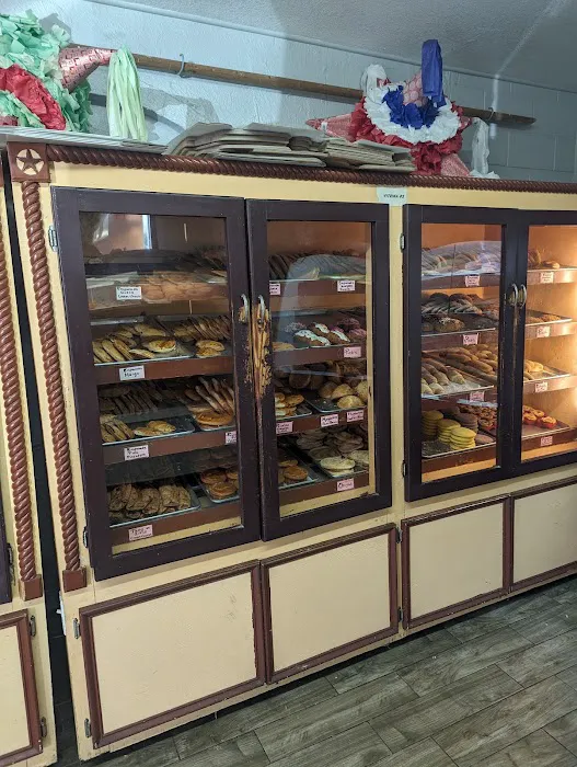 Panaderia Celaya Picture 1