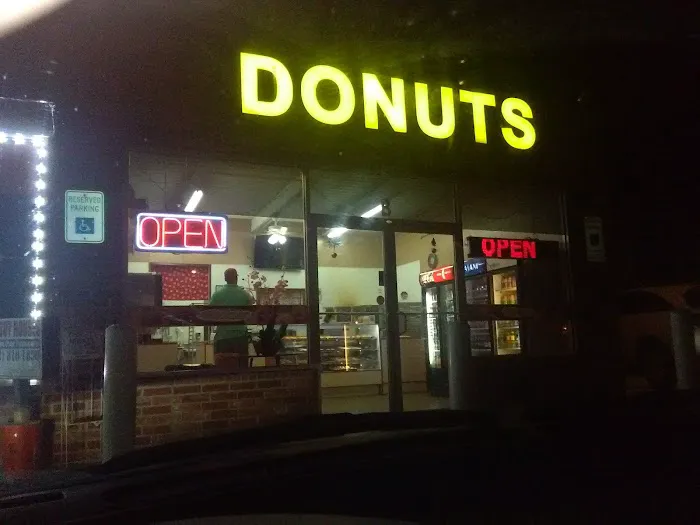 JD's Donuts Picture 6
