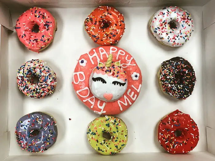 Kiss Donuts Picture 3
