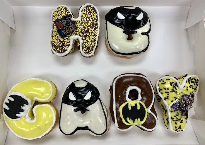 Kiss Donuts Picture 8