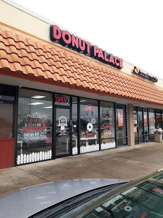 Donut Palace Picture 6