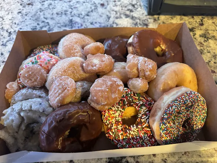 Donut Town Picture 6