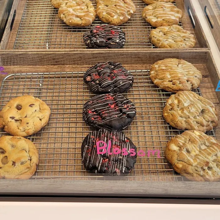 Golden Crown Cookies & Mochi Donuts Picture 7