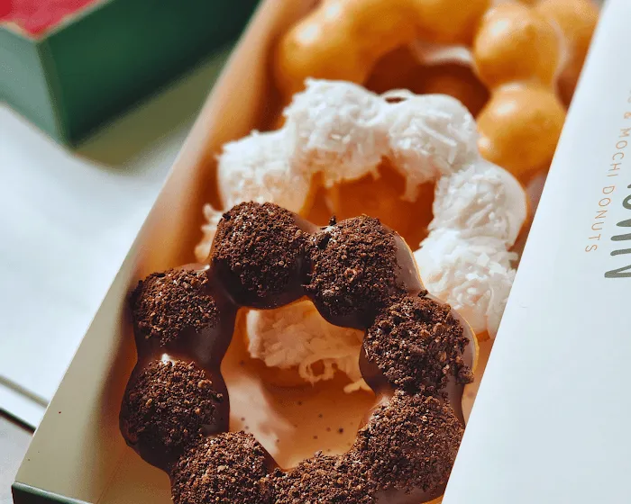 Golden Crown Cookies & Mochi Donuts Picture 8