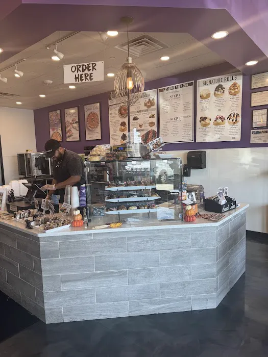 Cinnaholic Picture 4