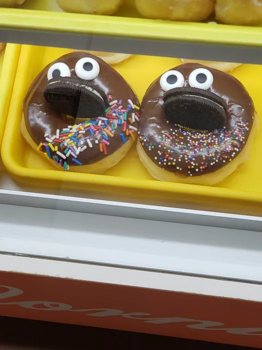 Baker's Dozen Donuts Picture 4