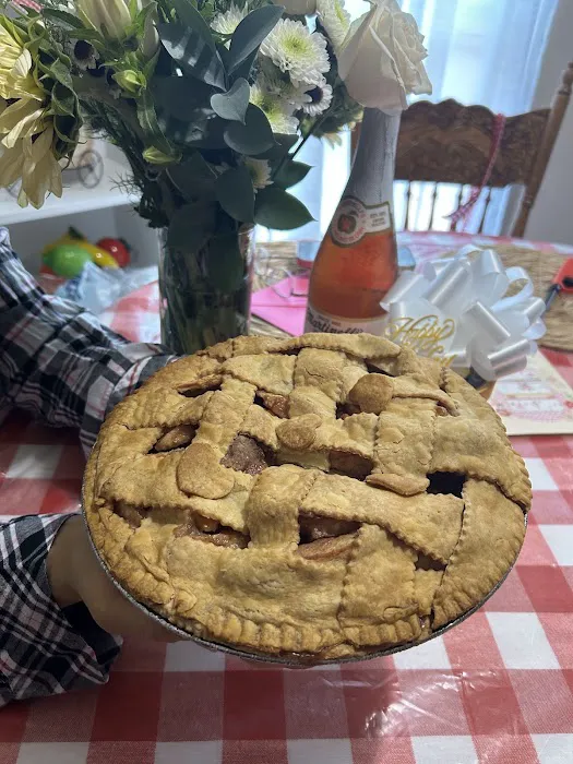 Miz. G's House of Pies Picture 7