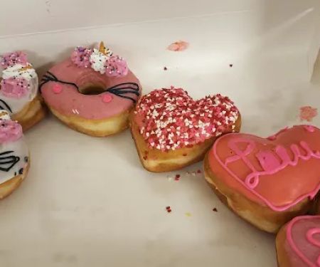 Mama Donuts
