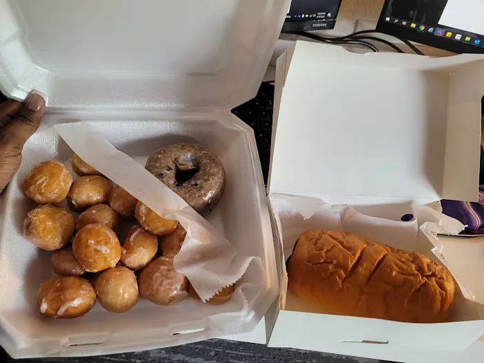 Donut Palace Picture 1