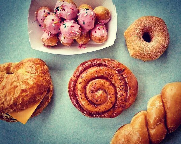 USA Donuts & Croissants Picture 4