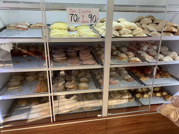Panaderia La Union Picture 1