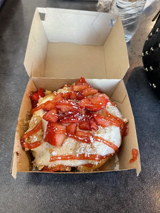 Cinnaholic Picture 6