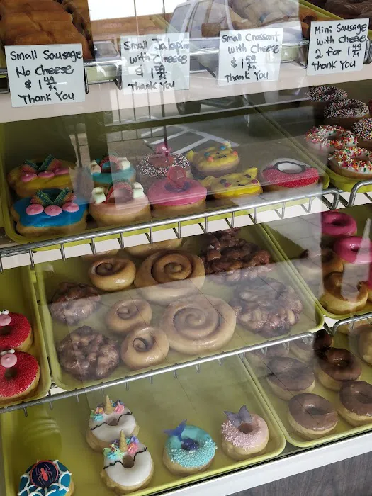 Town East Donuts Picture 4