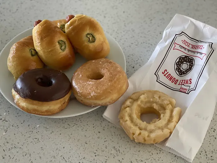 Sunnyvale Donut Picture 4