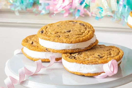Great American Cookies