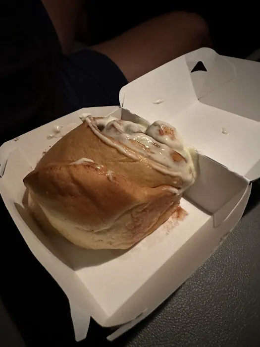 Cinnabon Picture 5