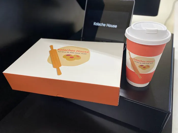 Queen Bee Donut & Boba Tea Picture 6
