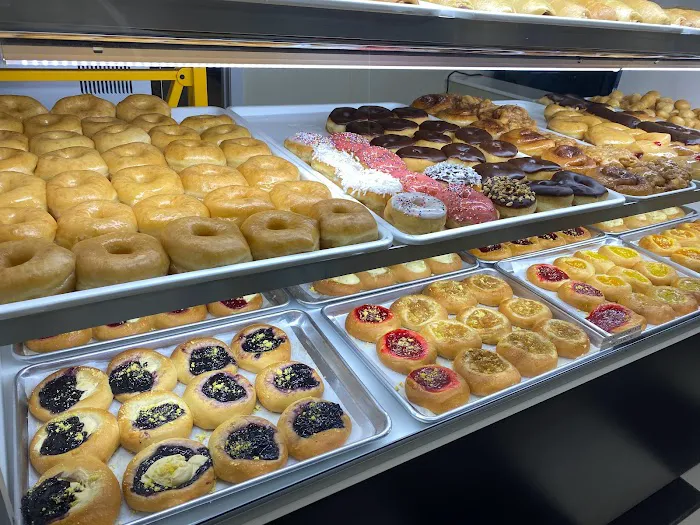 Queen Bee Donut & Boba Tea Picture 10