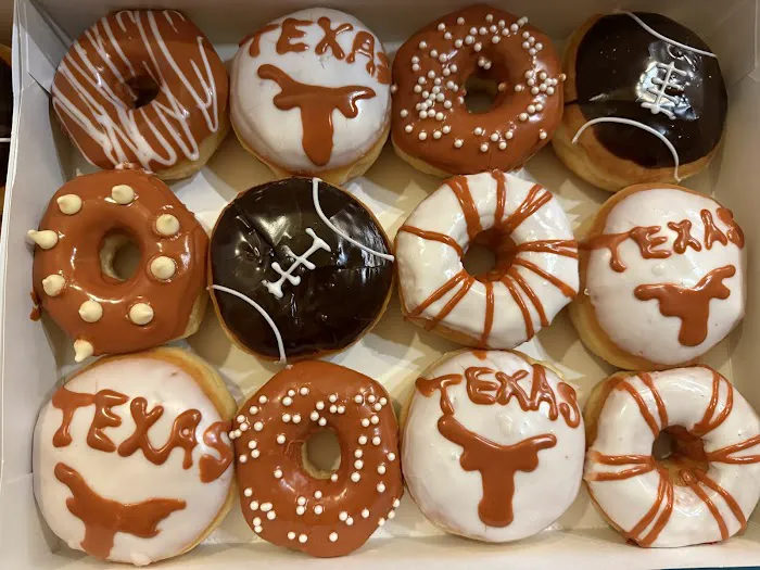 Donna's Donuts Picture 8
