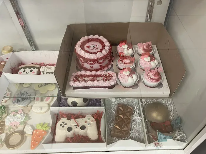 Cake Carousel Picture 4