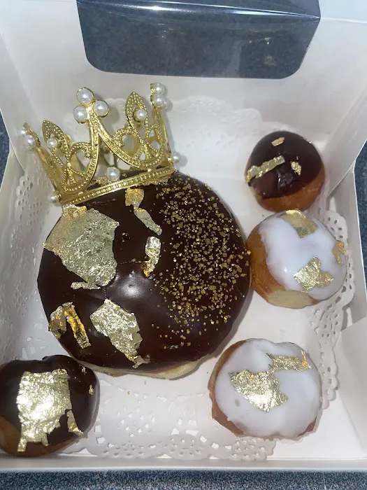 Westlake Donuts Picture 10