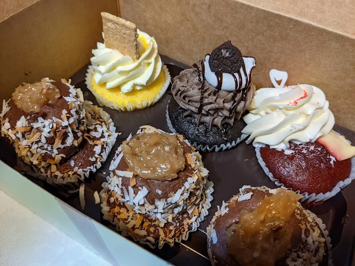 Gigi's Cupcakes Picture 10