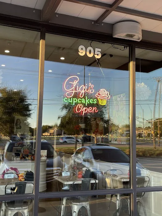 Gigi's Cupcakes Picture 9
