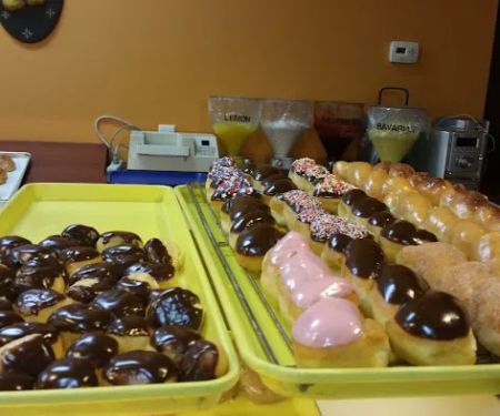 Central Donuts & Bakery