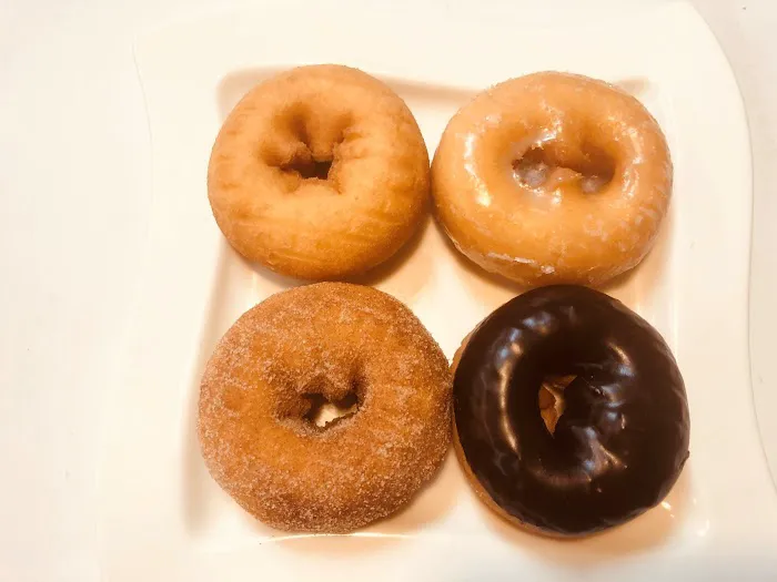 Central Donuts & Bakery Picture 10