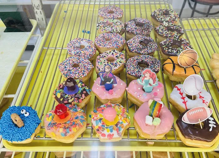 Donut Palace Picture 10
