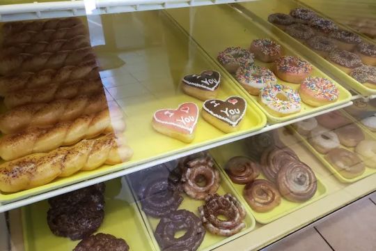 Donut Palace