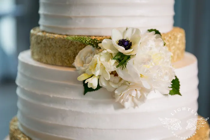 Creme De La Creme Cake Company Picture 2