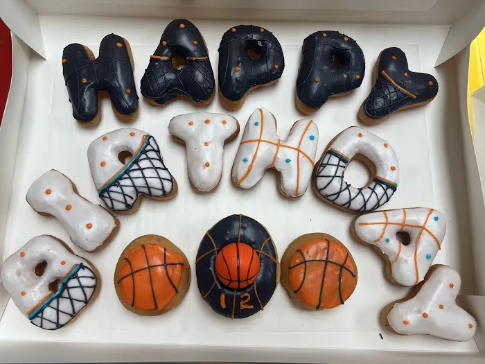 Mathis Donuts Picture 7