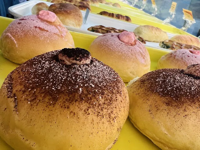 Mathis Donuts Picture 5