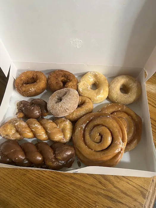 Donut King Palace Picture 6