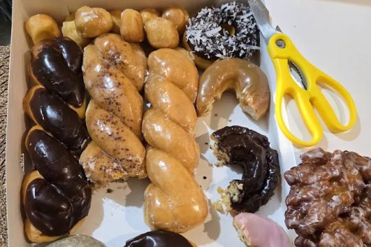 Sunrise Donuts