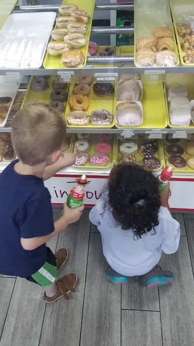 Daylight Donuts Picture 3