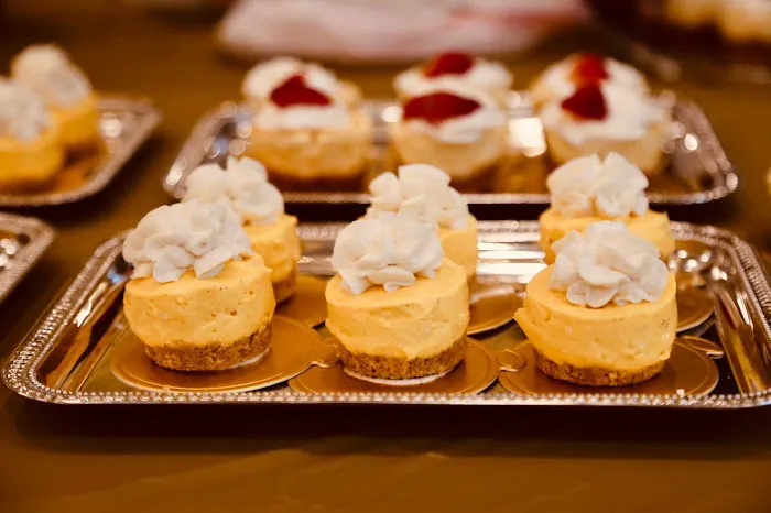 Riya's Cakery Picture 1
