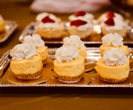 Riya's Cakery