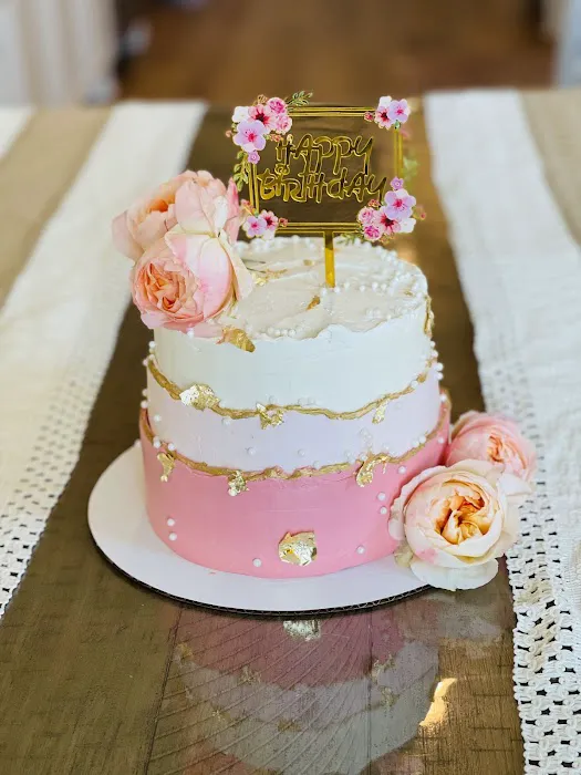 Riya's Cakery Picture 10