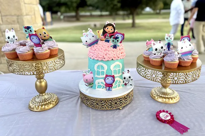 Riya's Cakery Picture 7