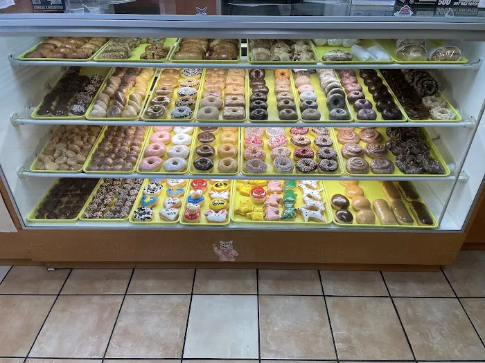 Donuts House Picture 6