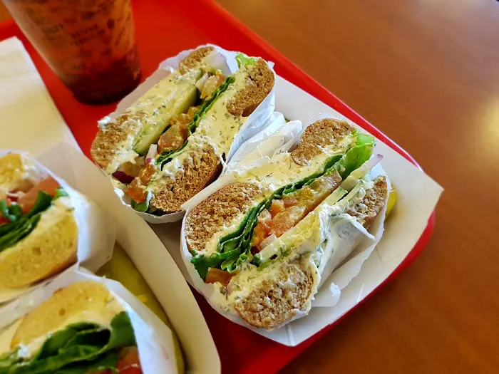 Boopa's Bagel Deli Picture 3