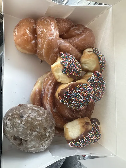 M Donuts Picture 9