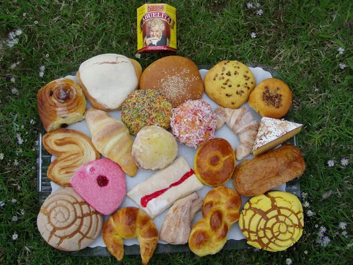 Los Pastores Panadería Picture 3