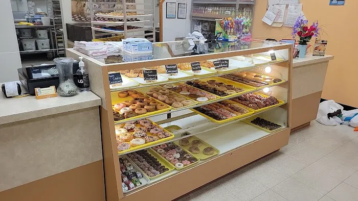 Western Donuts Picture 4
